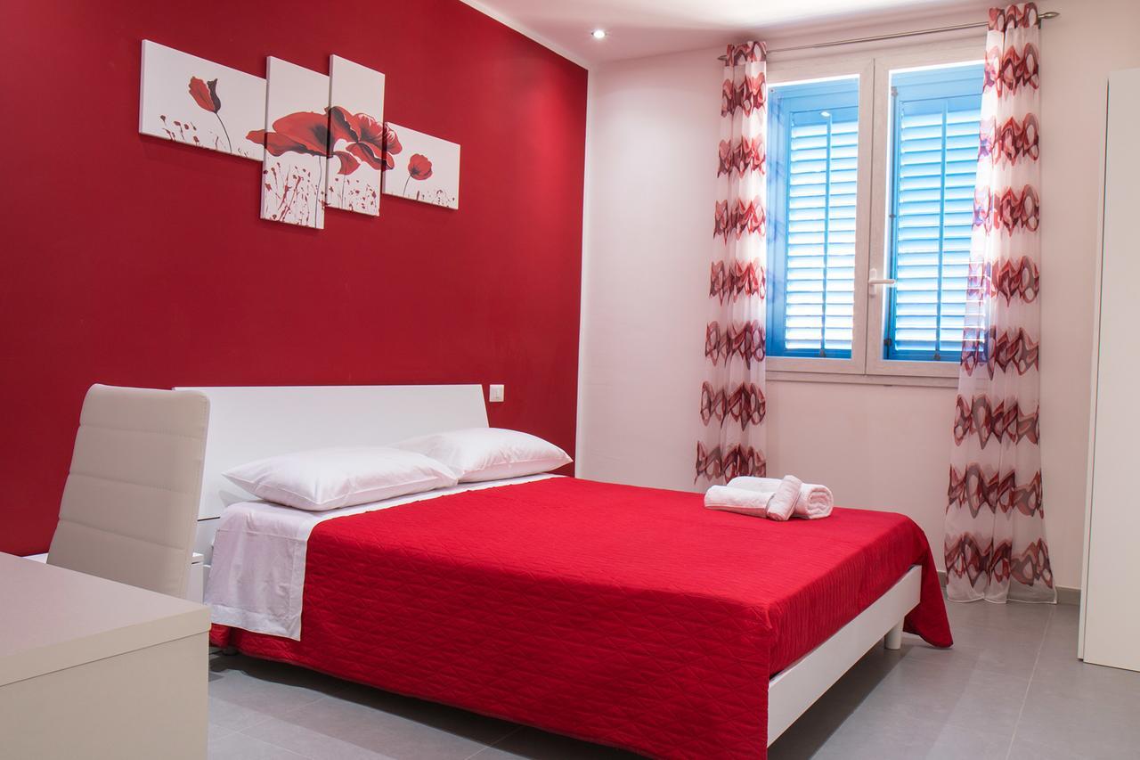 L'Isola Del Sole Bed and Breakfast Castelluzzo Εξωτερικό φωτογραφία