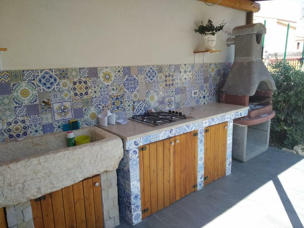 L'Isola Del Sole Bed and Breakfast Castelluzzo Εξωτερικό φωτογραφία